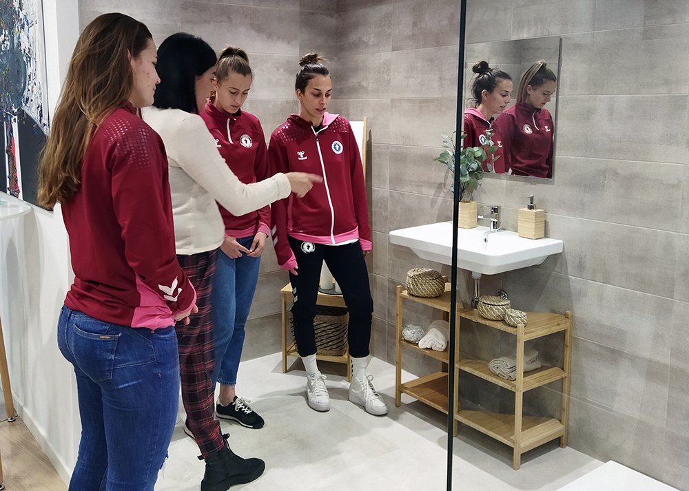 El Zaragoza CFF visita el Showroom de Coanfi Residencial Arquerías